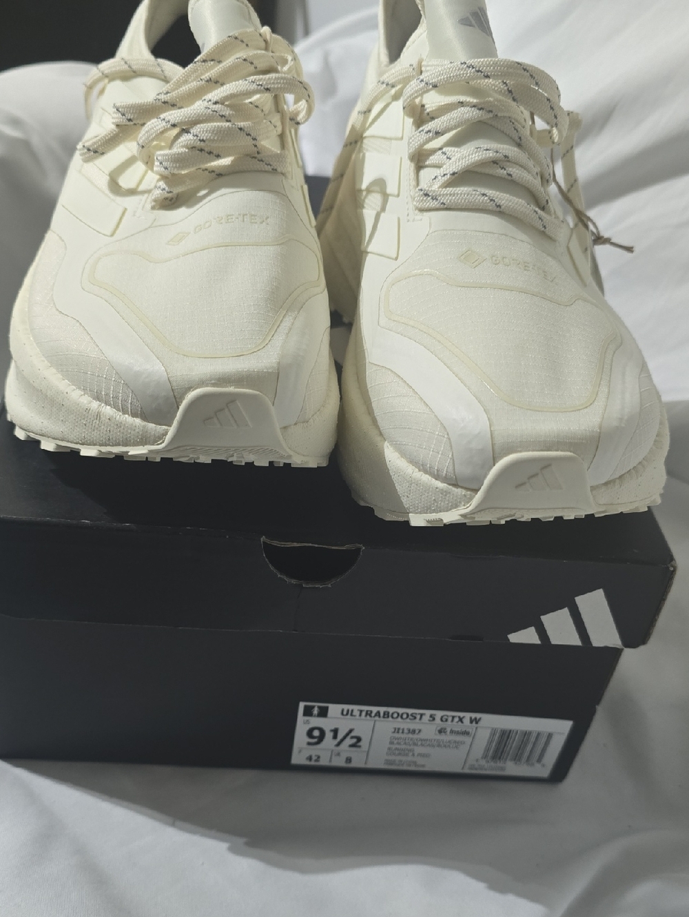 adidas Ultraboost 5 GTX Cream/Off-White Running Shoes